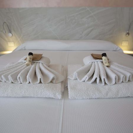Hotel Confort ريميني المظهر الخارجي الصورة