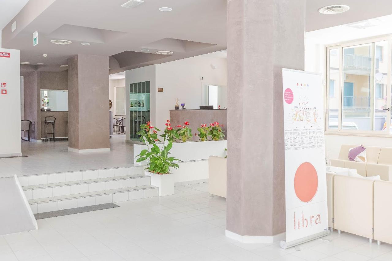 Hotel Confort ريميني المظهر الخارجي الصورة
