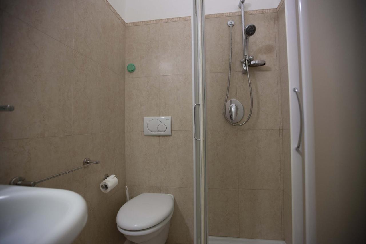 Hotel Confort ريميني المظهر الخارجي الصورة