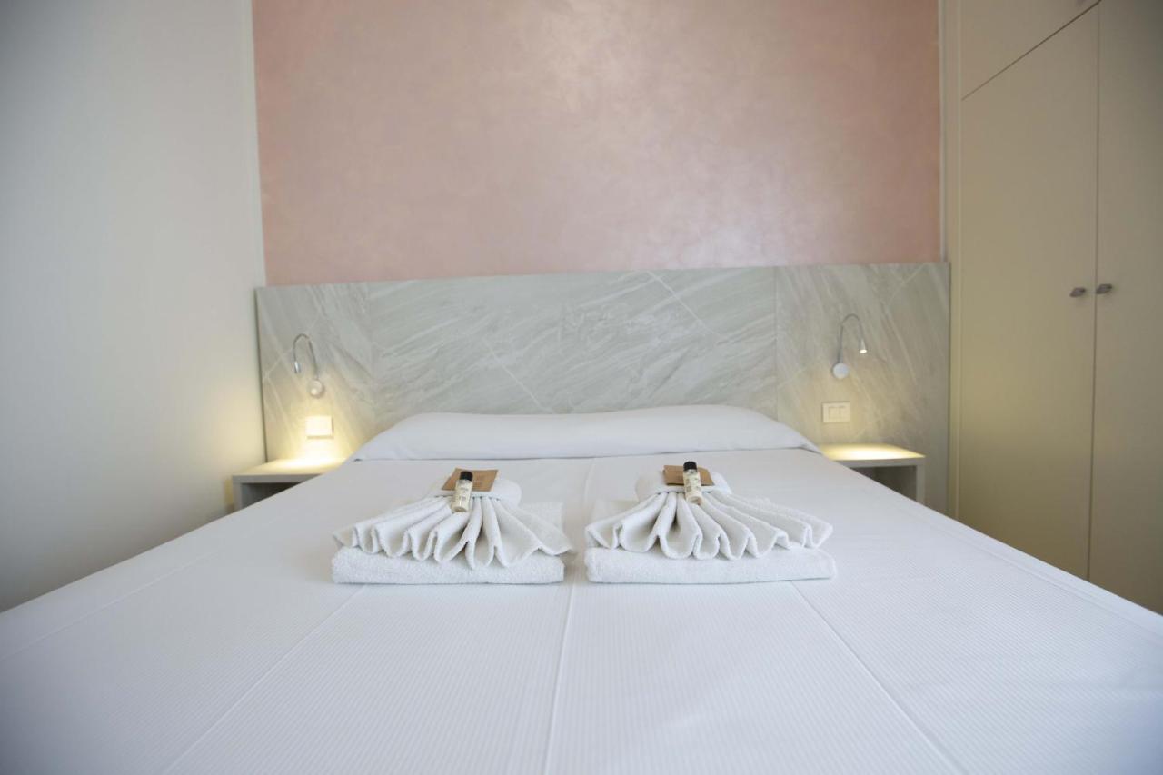 Hotel Confort ريميني المظهر الخارجي الصورة