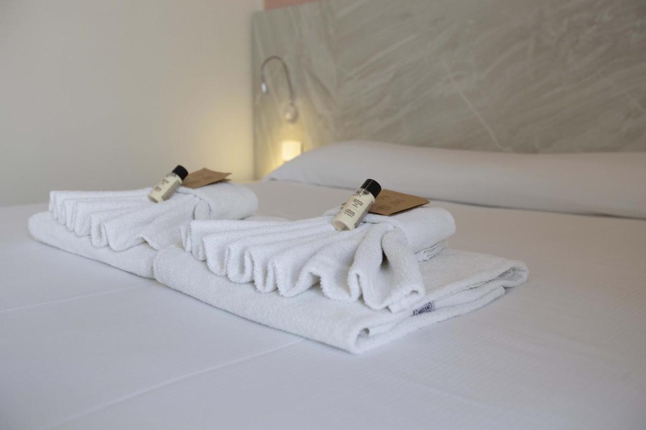 Hotel Confort ريميني المظهر الخارجي الصورة