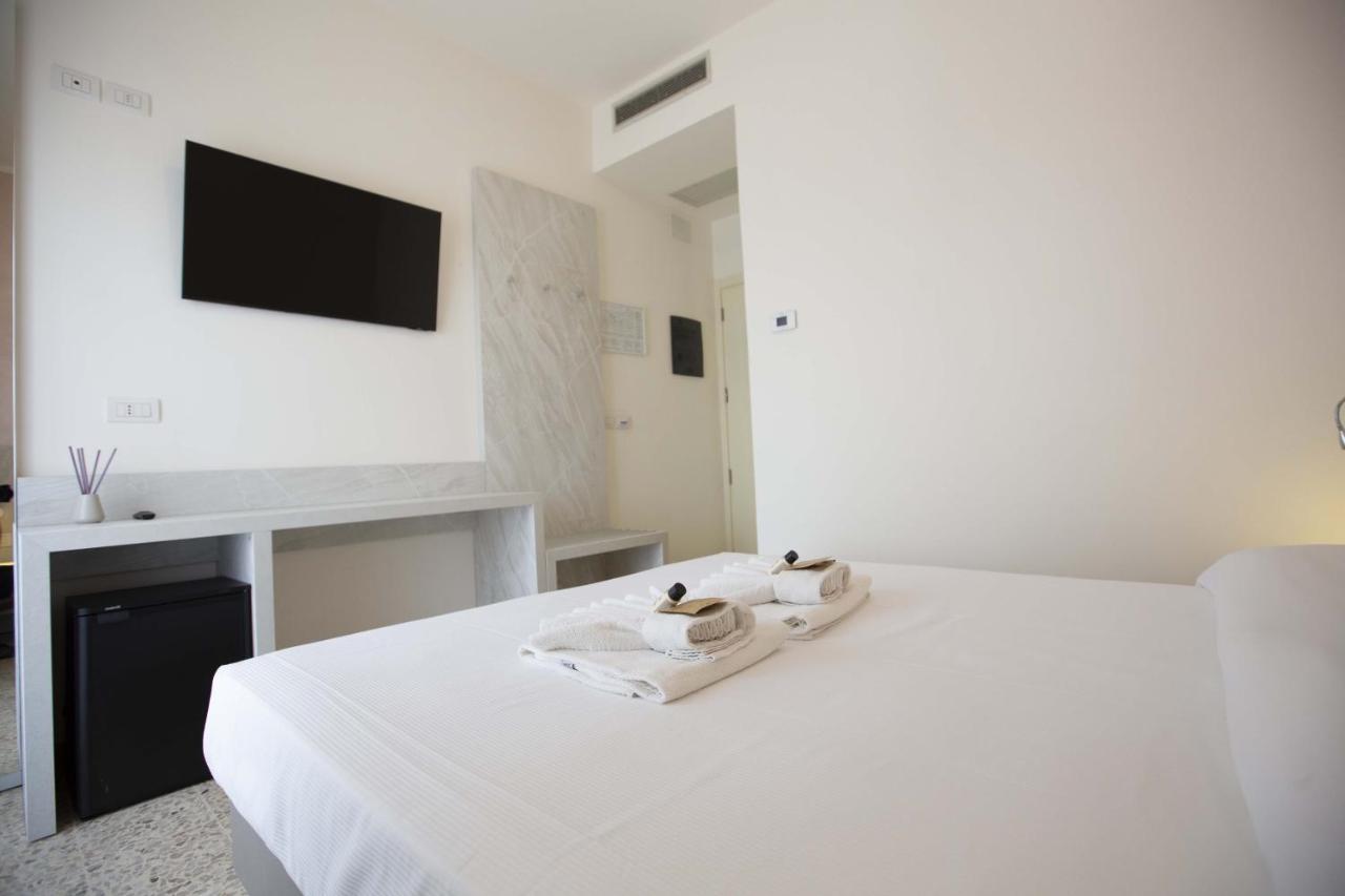 Hotel Confort ريميني المظهر الخارجي الصورة