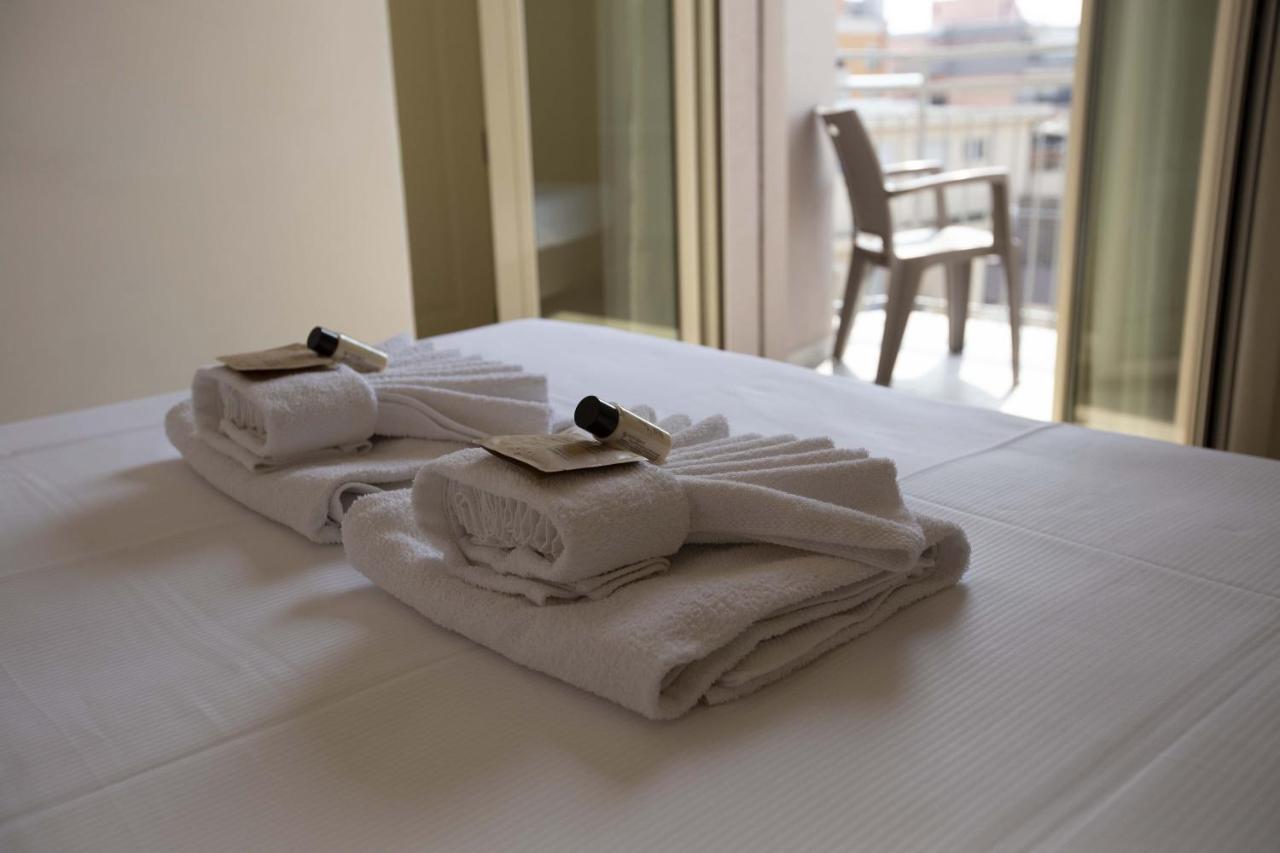 Hotel Confort ريميني المظهر الخارجي الصورة
