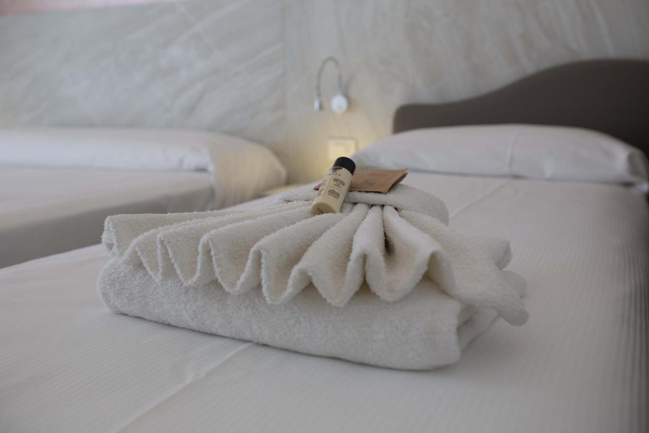 Hotel Confort ريميني المظهر الخارجي الصورة