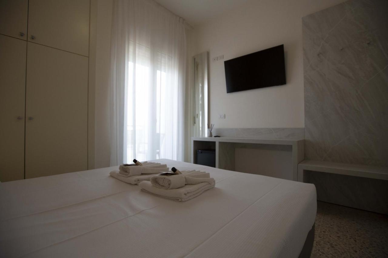 Hotel Confort ريميني المظهر الخارجي الصورة