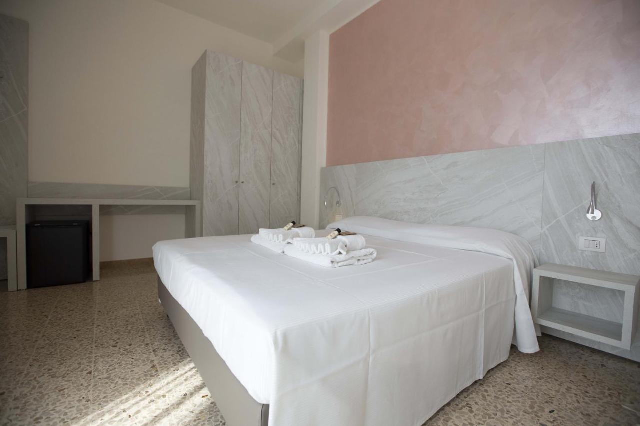 Hotel Confort ريميني المظهر الخارجي الصورة